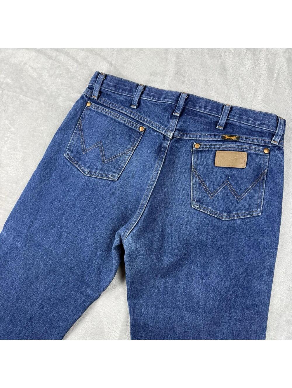 Vintage Wrangler 90s Blue Denim Jeans 34x31 Cowboy Western Straight Fit Retro